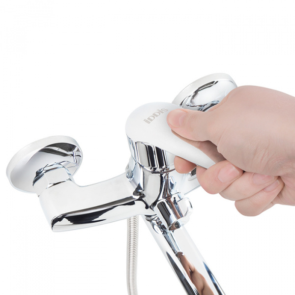 Смеситель IDDIS TORR TORSBL2i10WA универсальный 